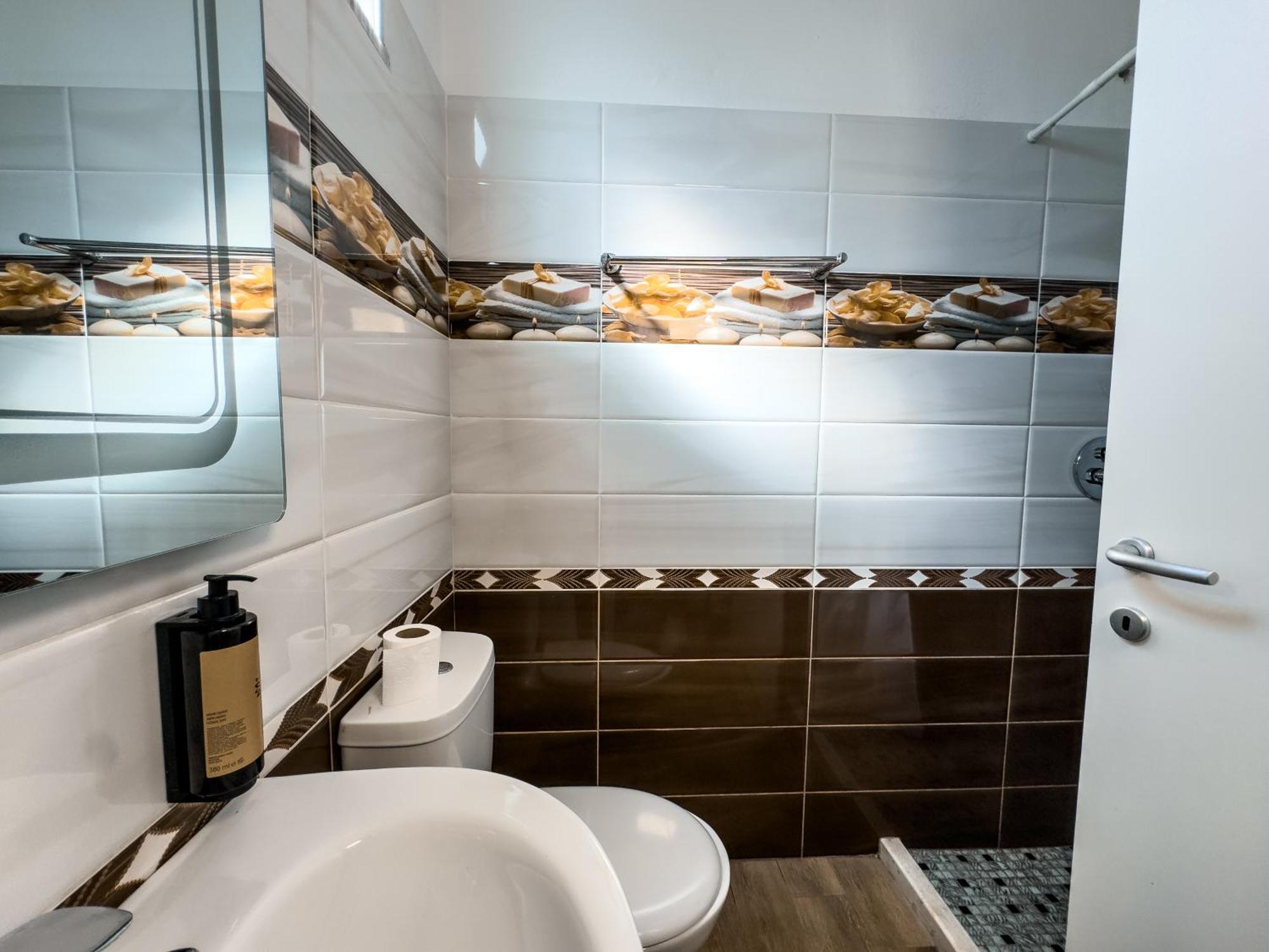 Shkodra Budget Hotel Rum bild