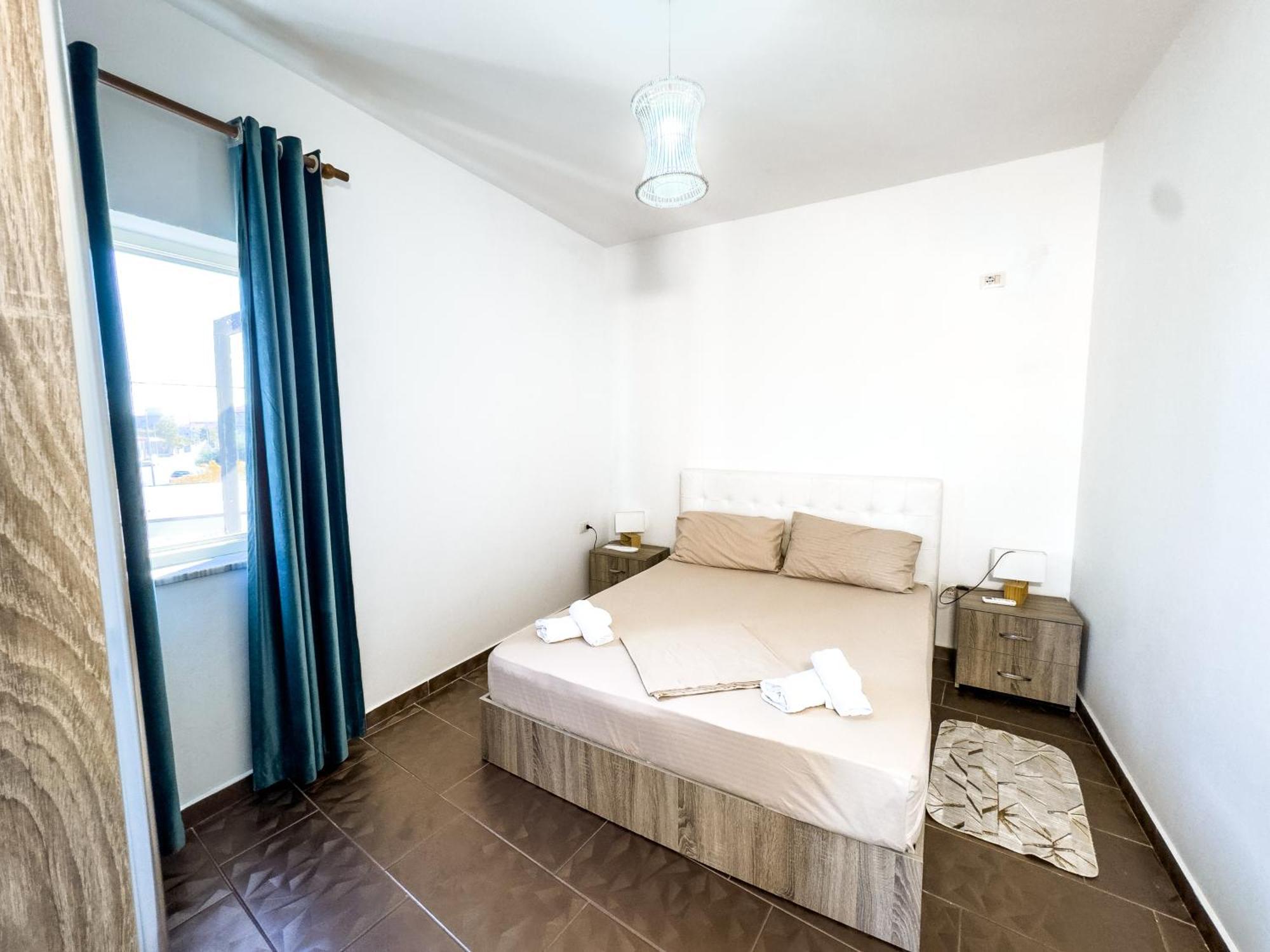 Shkodra Budget Hotel Exteriör bild