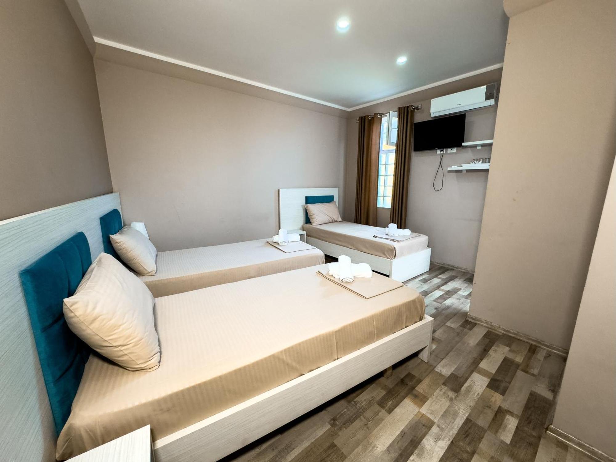 Shkodra Budget Hotel Exteriör bild