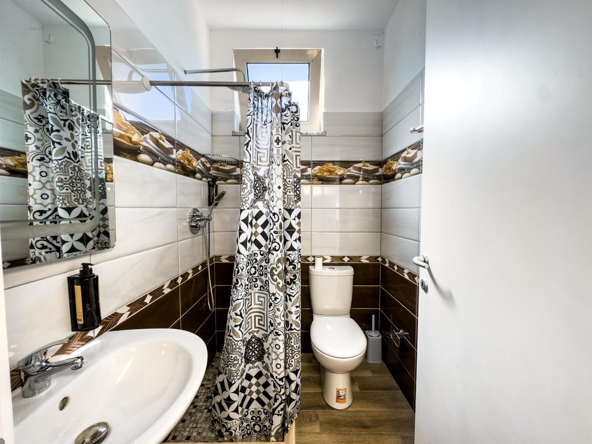 Shkodra Budget Hotel Rum bild